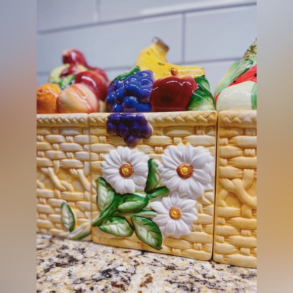 Cottagecore Vintage GOURMET Fruit Basket & Daisy Flowers Canister Set of 3 - Picture 5 of 11